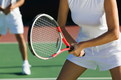 Teciomar Ábila ensina como escolher a primeira raquete de tênis para começar com o pé direito.