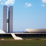 STF corta auxílios do Judiciário e MP: impacto, controvérsias e o que muda na prática