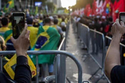 Medo da violência política cresce no Brasil e expõe crise de convivência social